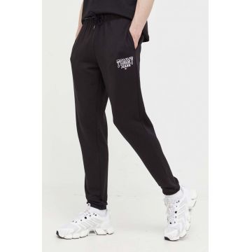 Tommy Jeans pantaloni de bumbac culoarea negru, neted