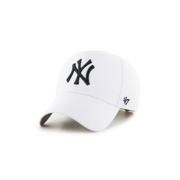 47brand șapcă MLB New York Yankees culoarea alb, cu imprimeu B-MVP17WBV-WHF