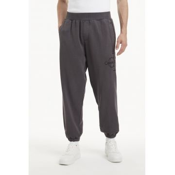 Pantaloni sport lejeri cu broderie