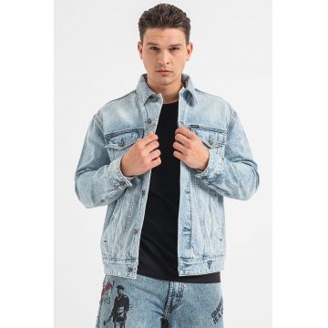 Jacheta regular fit din denim cu imprimeu