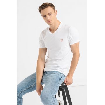 Tricou slim fit cu decolteu in V