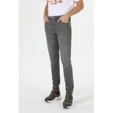 Blugi slim fit cu aspect decolorat