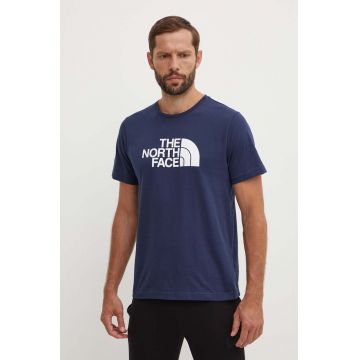 The North Face tricou din bumbac M S/S Easy Tee bărbați, culoarea bleumarin, cu imprimeu, NF0A87N58K21