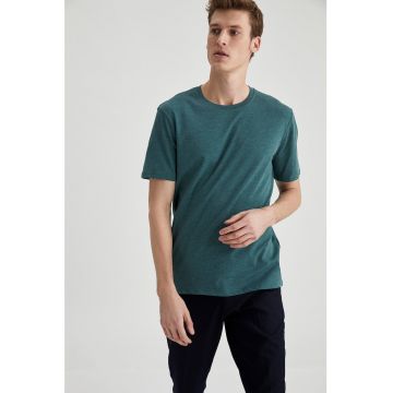 Tricou regular fit cu decolteu la baza gatului