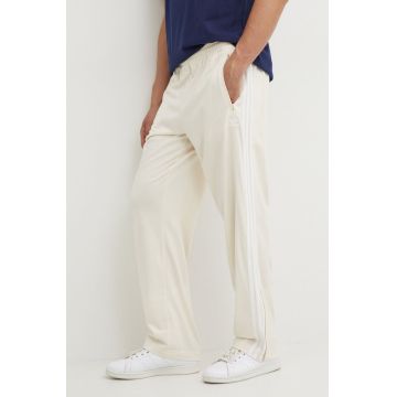 adidas Originals pantaloni de trening culoarea bej, cu imprimeu IM9477