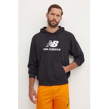 New Balance bluza Sport Essentials barbati, culoarea negru, cu glugă, cu imprimeu, MT41501BK