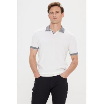 Tricou polo in dungi contrastante