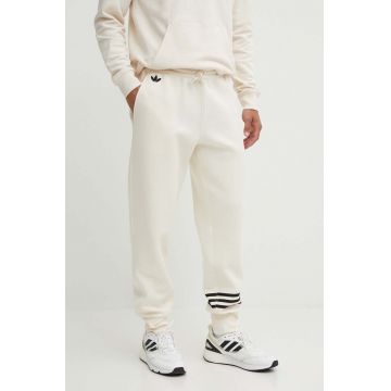 adidas Originals pantaloni de trening culoarea bej, cu imprimeu, JF9153