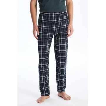 Pantaloni de pijama in carouri