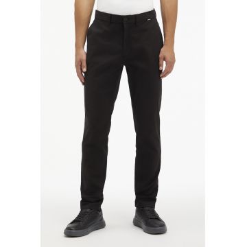 Pantaloni chino slim fit