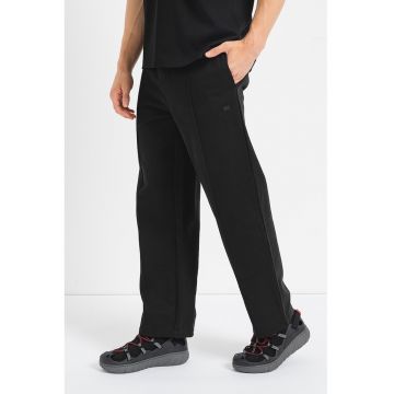 Pantaloni de trening cu snur si buzunare laterale