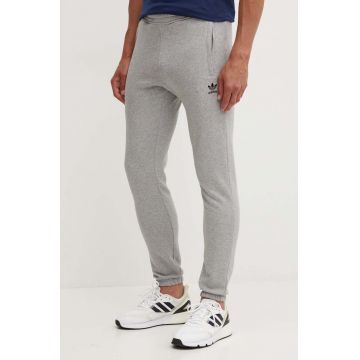 adidas Originals pantaloni de trening din bumbac culoarea gri, melanj, IX7684