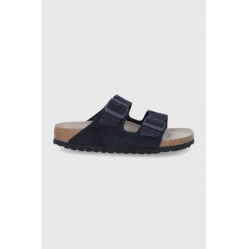 Birkenstock papuci din piele Arizona femei, culoarea bleumarin 1020716-Midnight