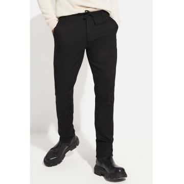 Pantaloni slim fit din amestec de bumbac