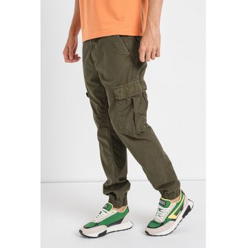 Pantaloni conici cu buzunare multiple