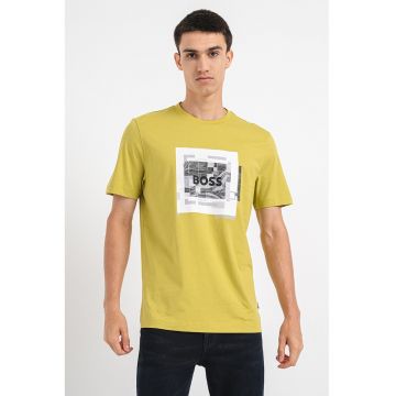 Tricou de bumbac cu decolteu la baza gatului si imprimeu foto Urban