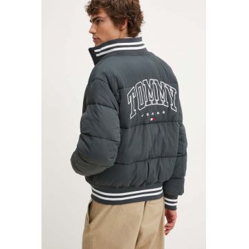 Tommy Jeans geaca bomber barbati, culoarea gri, de iarna, oversize, DM0DM19640