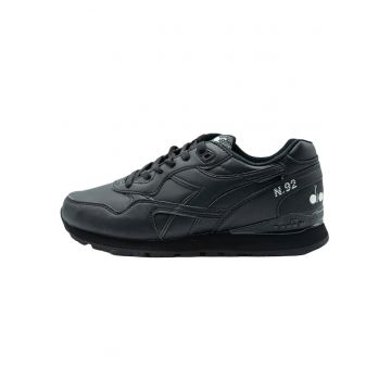 Pantofi sport low-top de piele ecologica cu logo stantat pe partea din spate