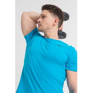 Tricou cu decolteu la baza gatului pentru fitness Dri-FIT