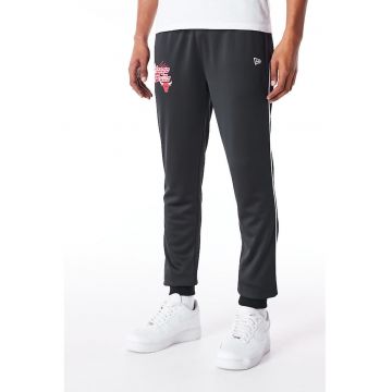 Pantaloni de trening cu logo NBA Script