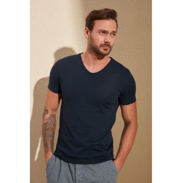 Tricou slim fit cu decolteu in V