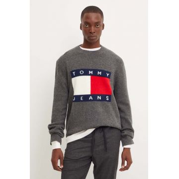 Tommy Jeans pulover din amestec de lana barbati, culoarea gri, light, DM0DM19442