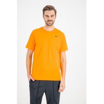 Tricou cu tehnologie Dri-FIT si decolteu la baza gatului - pentru fitness