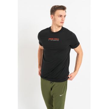 Tricou cu imprimeu logo si tehnologie Dri Fit pentru fitness