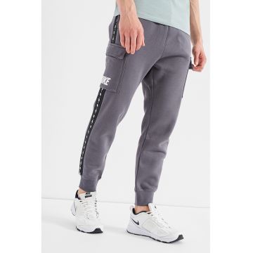 Pantaloni sport cargo cu banda logo laterala Repeat