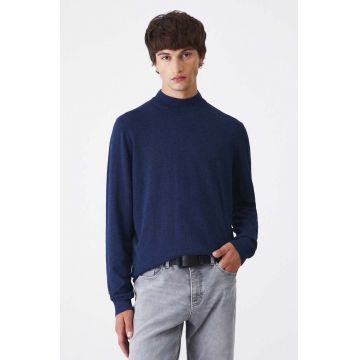 Medicine pulover bărbați, culoarea bleumarin, light, cu turtleneck