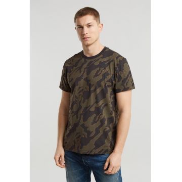 Tricou cu imprimeu camuflaj