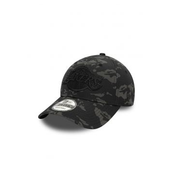 Sapca baseball cu model camuflaj si monograma 9Forty