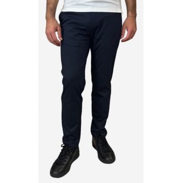 Pantaloni costum barbati cu croiala Slim fit si cu tesatura din jerseu elastic bleumarin inchis