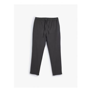 Pantaloni de trening cu snur de ajustare in talie