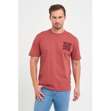 Tricou barbat cu detalii grafice logo - Rosu