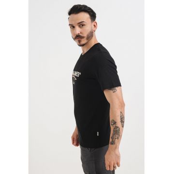 Tricou cu logo pe piept