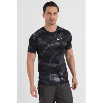 Tricou slim fit pentru fitness