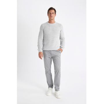 Pantaloni chino cu buzunare laterale