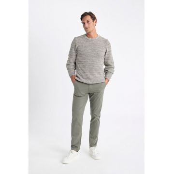 Pantaloni chino cu buzunare laterale