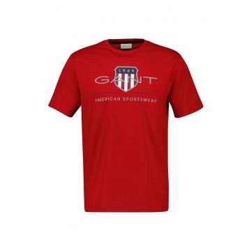 Tricou cu decolteu la baza gatului si imprimeu logo Archive Shield