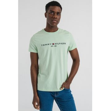 Tricou slim fit cu decolteu la baza gatului