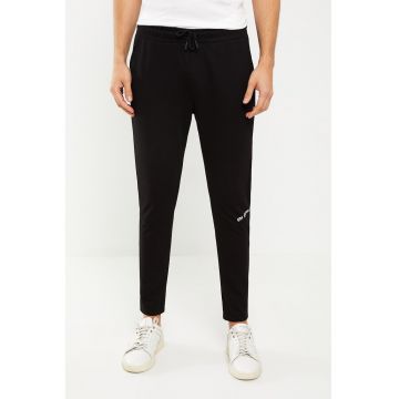 Pantaloni crop de trening cu snur in talie