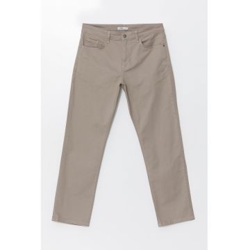 Pantaloni cu croiala slim-fit