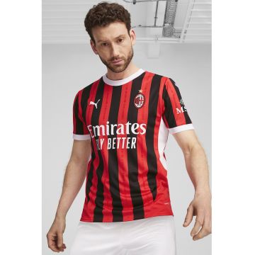 Tricou cu model pentru fotbal