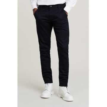 Pantaloni slim fit