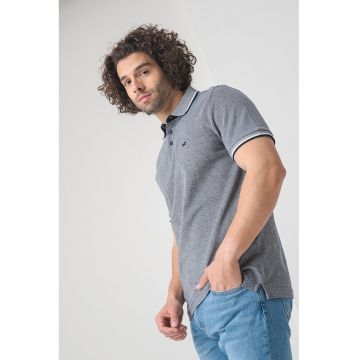 Tricou polo de bumbac cu logo discret