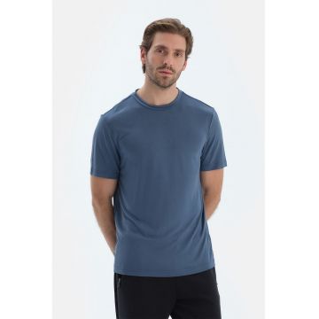 Tricou uni regular fit din amestec de modal