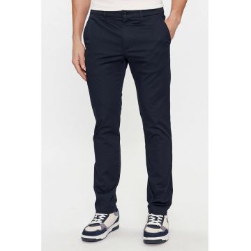 Pantaloni chino slim fit cu buzunare