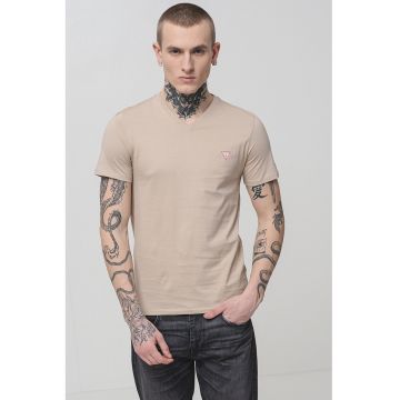 Tricou slim fit cu decolteu in V