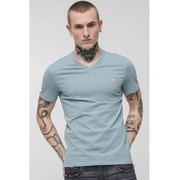 Tricou slim fit cu decolteu in V